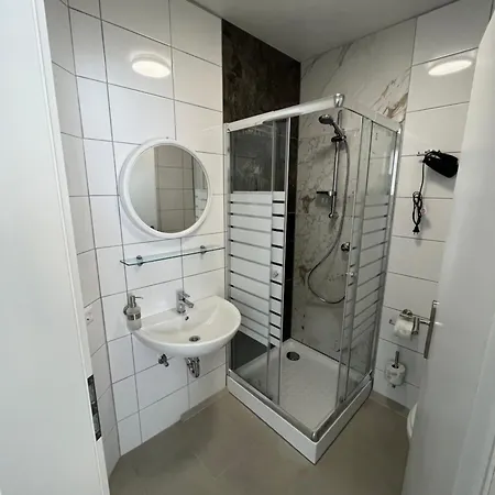 아파트 Uebernachtung By Tag *