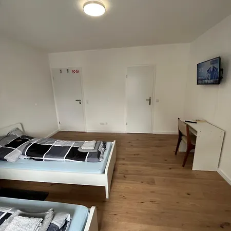 Uebernachtung By Tag 아파트