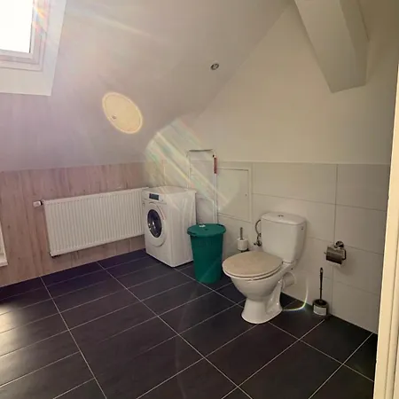 Uebernachtung By Tag 아파트