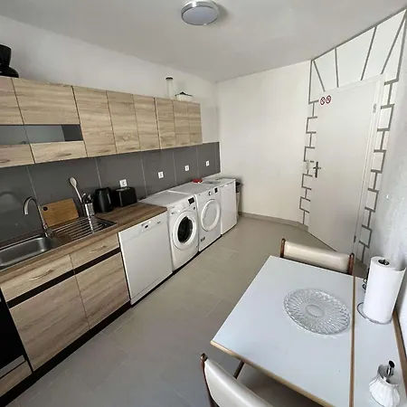 Uebernachtung By Tag