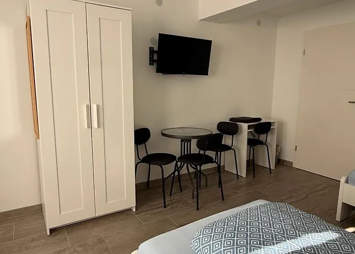 Uebernachtung By Tag *